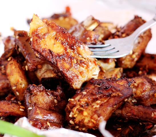 美食河南——孜然烤排骨 