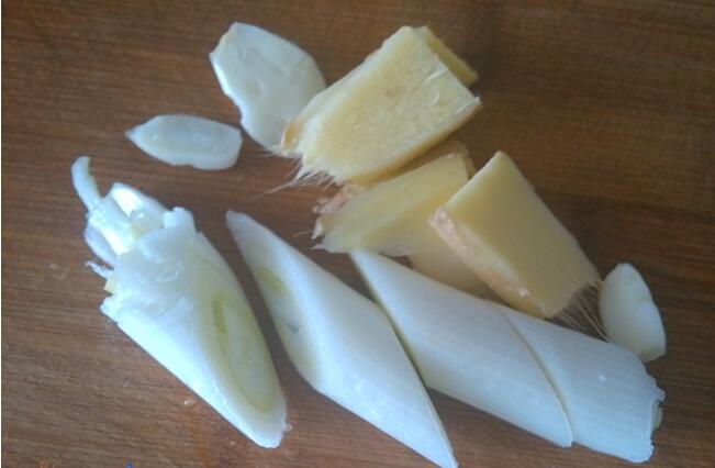 美食河南——孜然烤排骨 