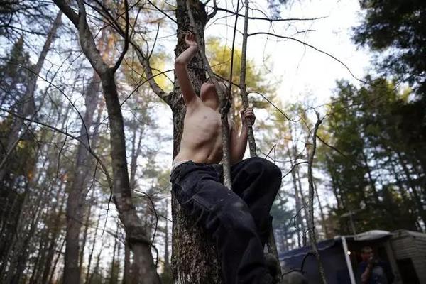 普利策奖女记者：揭露不公 而不是粉饰太平