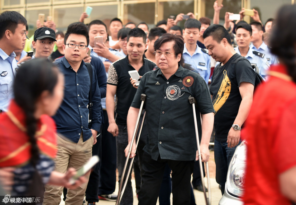 郑智化来河南 郑智化年龄多大了 郑智化为什么坐牢？
