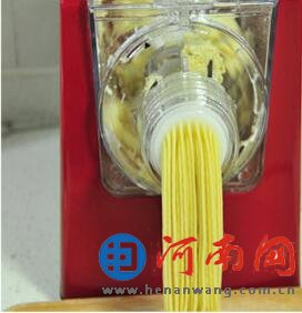 夏日美食河南——弹牙凉面